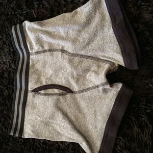 Boys size m(8) Starter gray/black Shorts